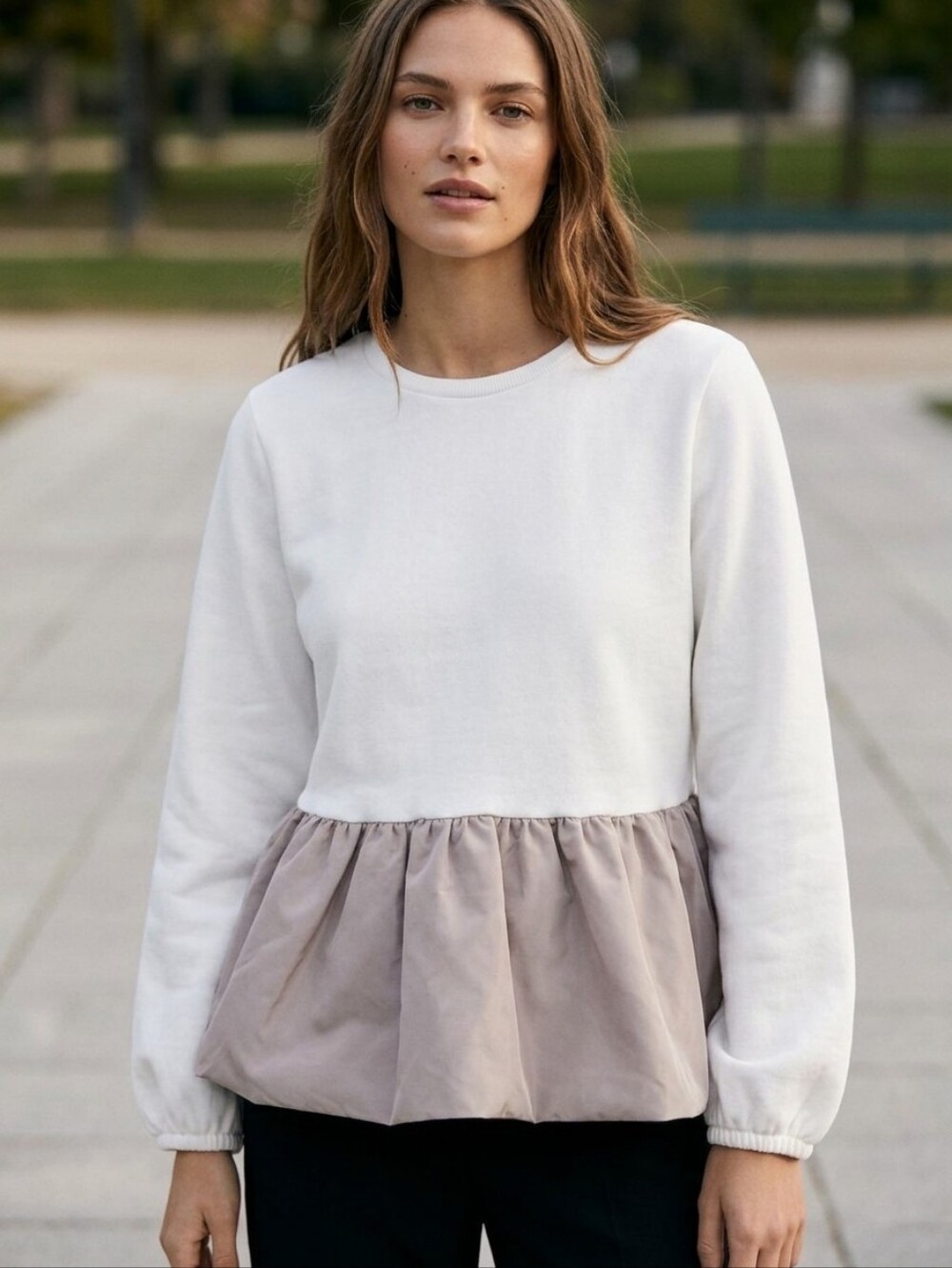 White and brown casual sweater, ZARA